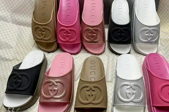 hype Gucci Slippers