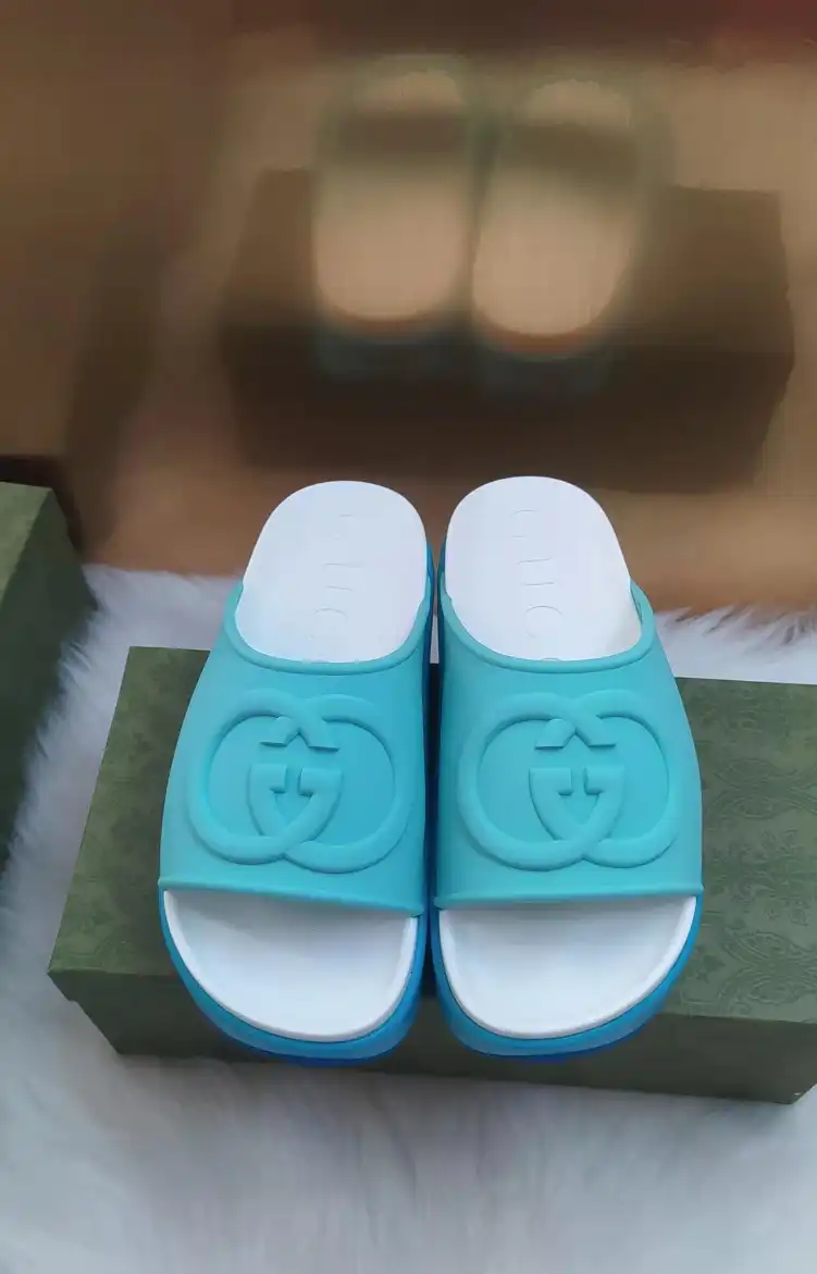 hype Gucci Slippers