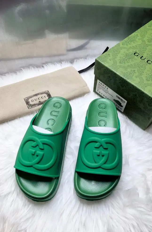 hype Gucci Slippers