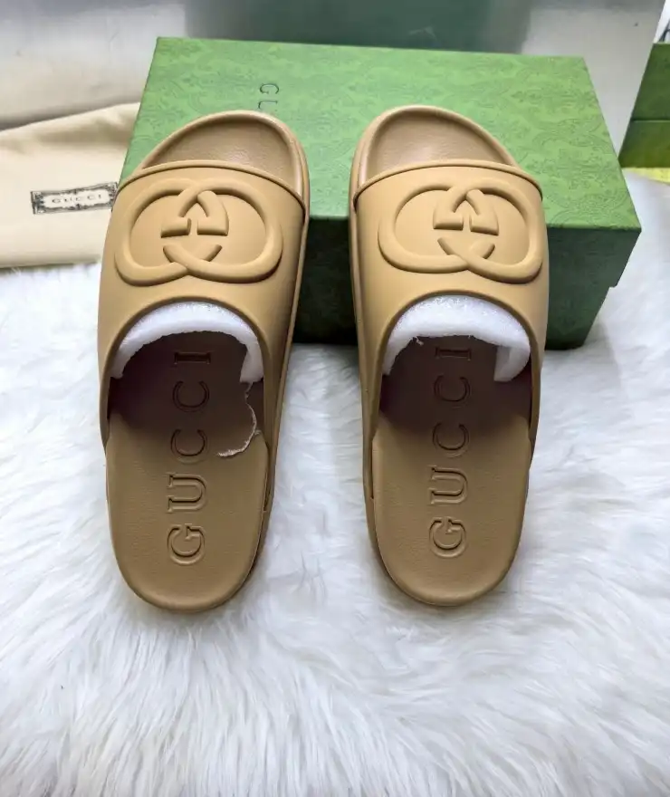 hype Gucci Slippers