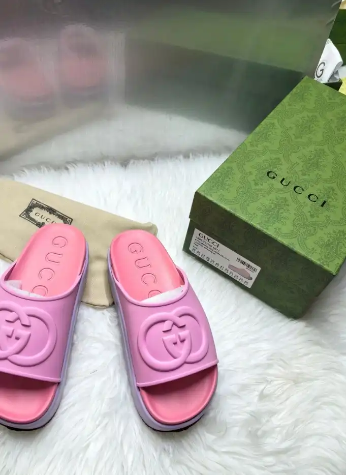 hype Gucci Slippers