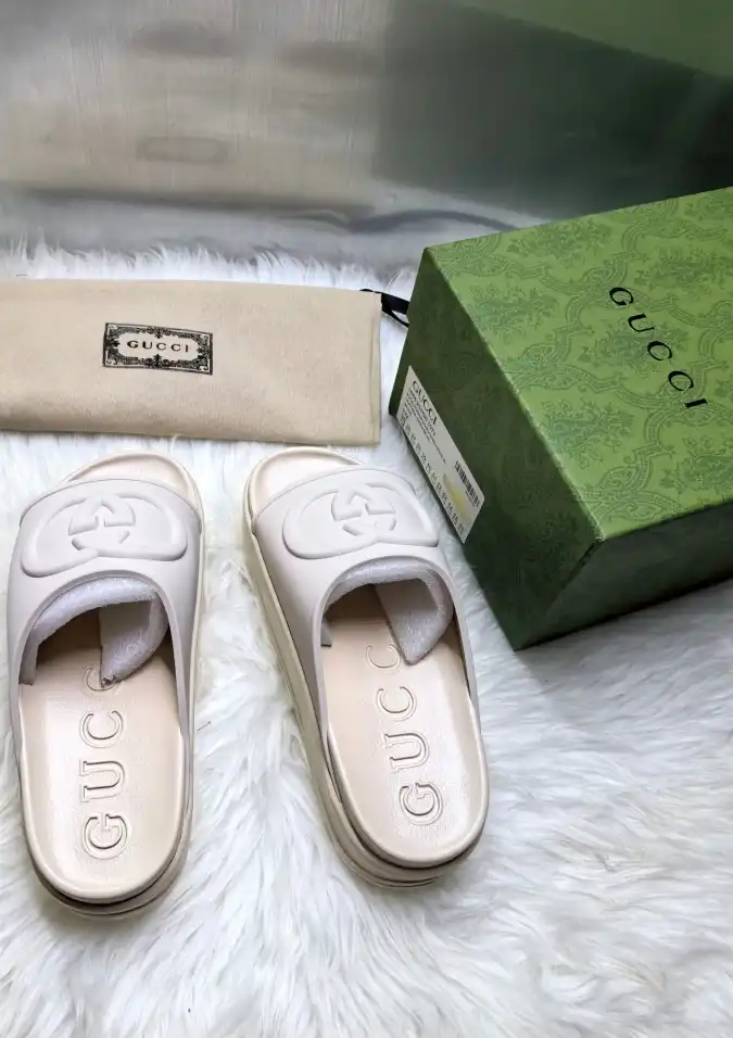 hype Gucci Slippers