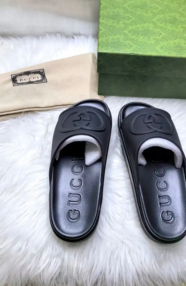 hype Gucci Slippers