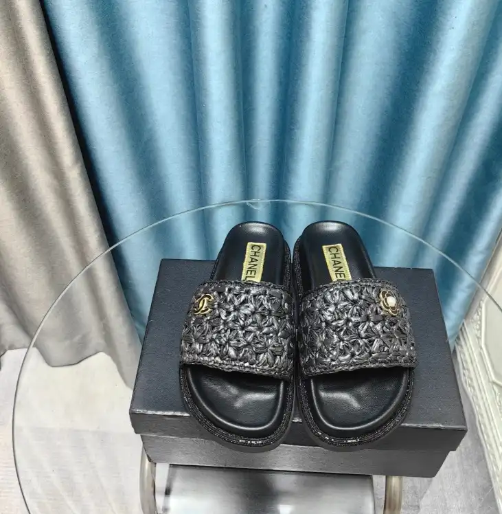 hype Chanel Slippers