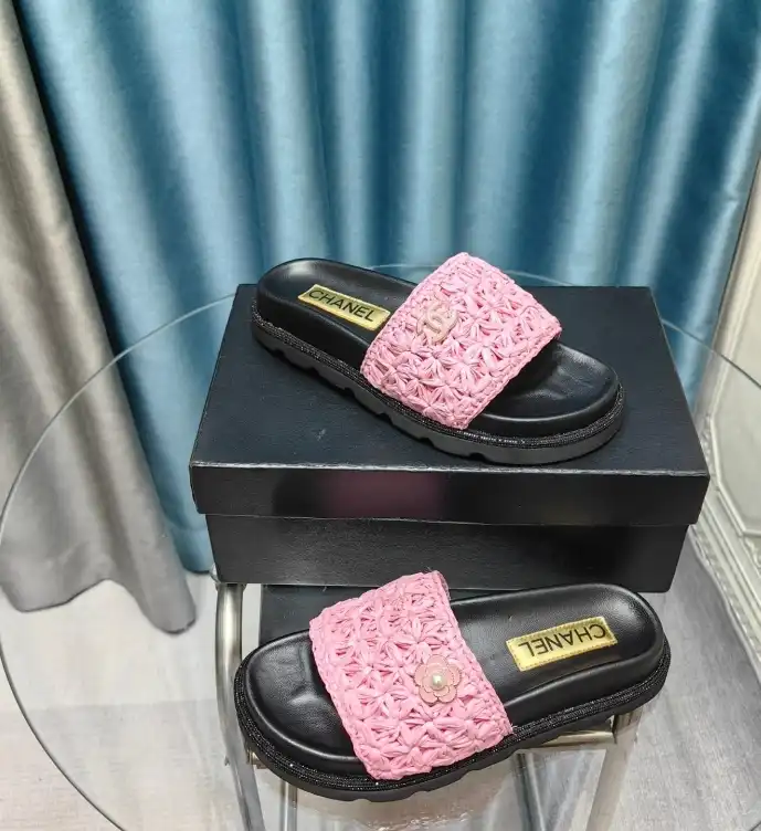 hype Chanel Slippers