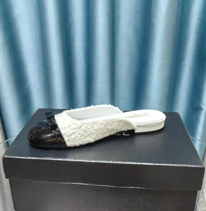 hype Chanel Slippers