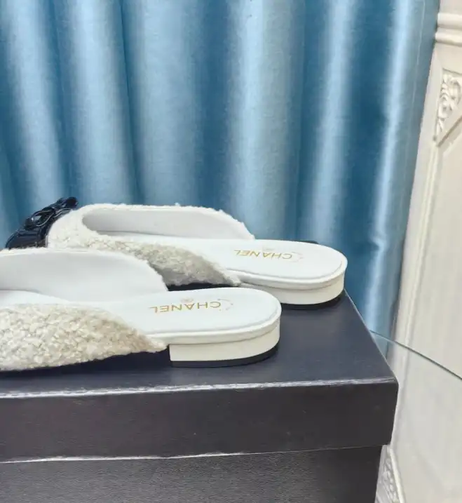 hype Chanel Slippers