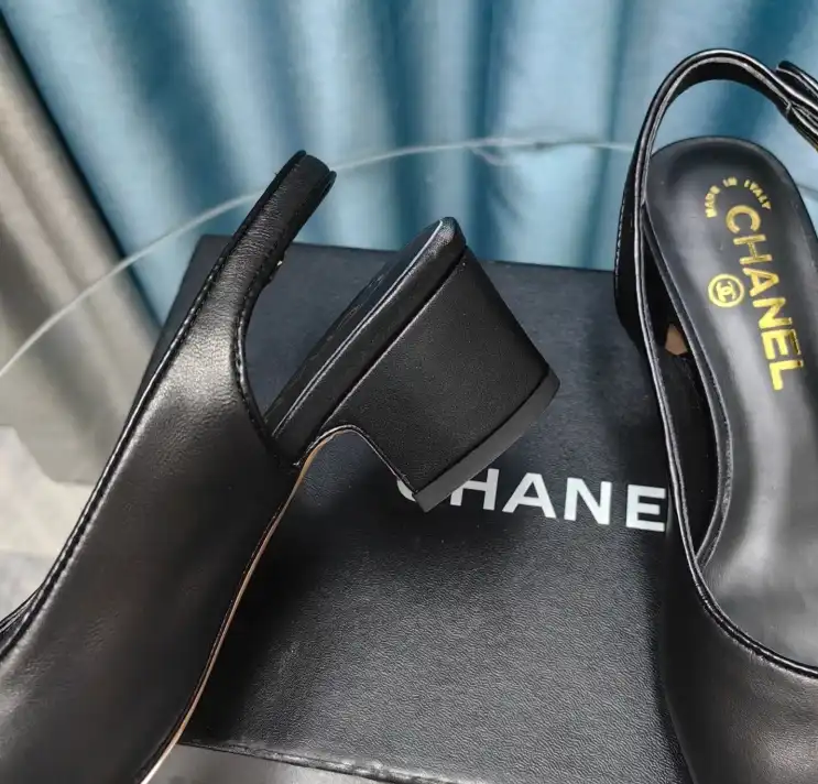 hype Chanel High Heels