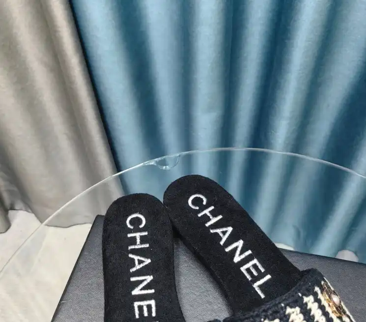 hype Chanel Slippers