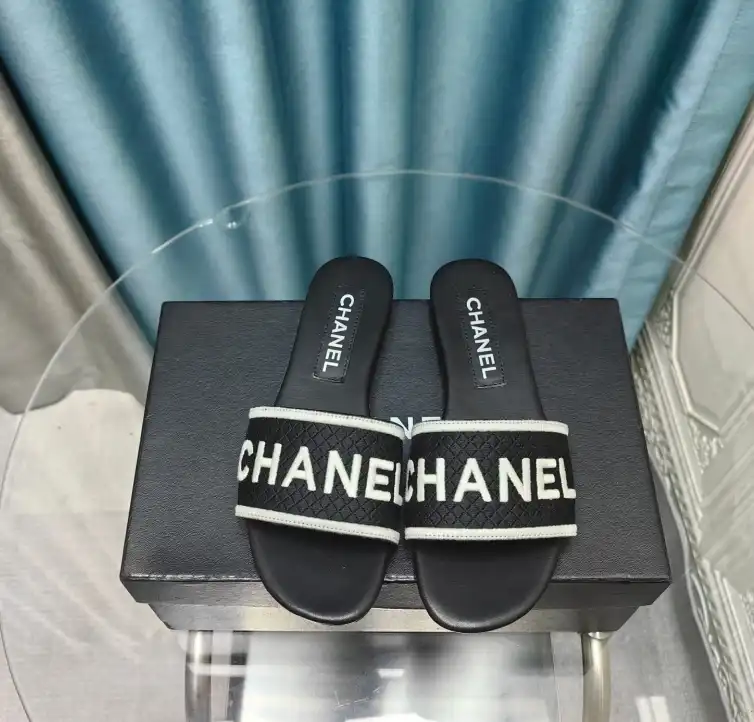 hype Chanel Slippers