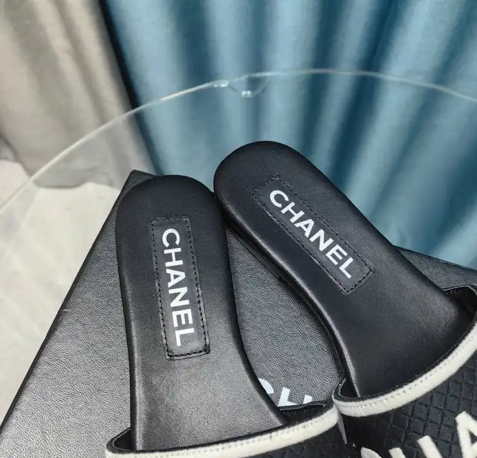 hype Chanel Slippers