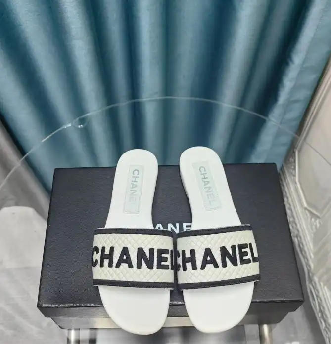 hype Chanel Slippers