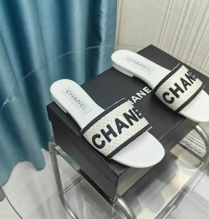 hype Chanel Slippers