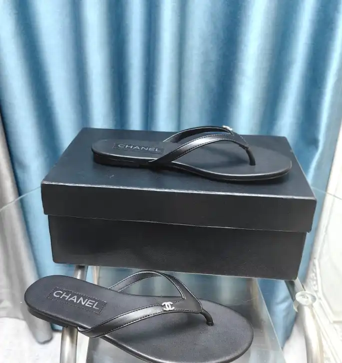 hype Chanel Slippers