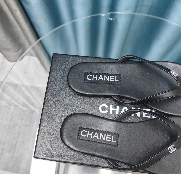 hype Chanel Slippers