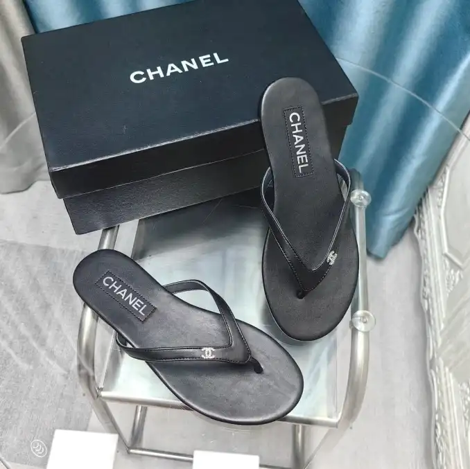 hype Chanel Slippers