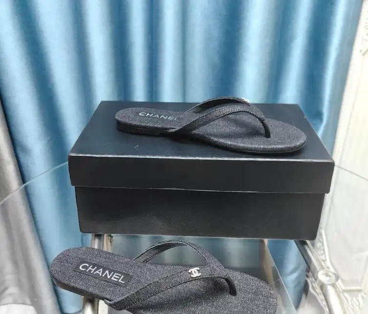 hype Chanel Slippers