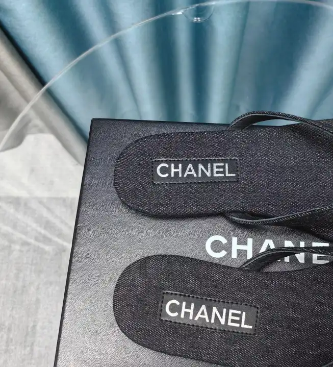 hype Chanel Slippers