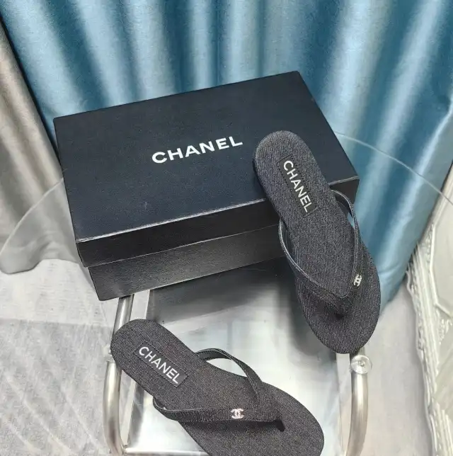 hype Chanel Slippers