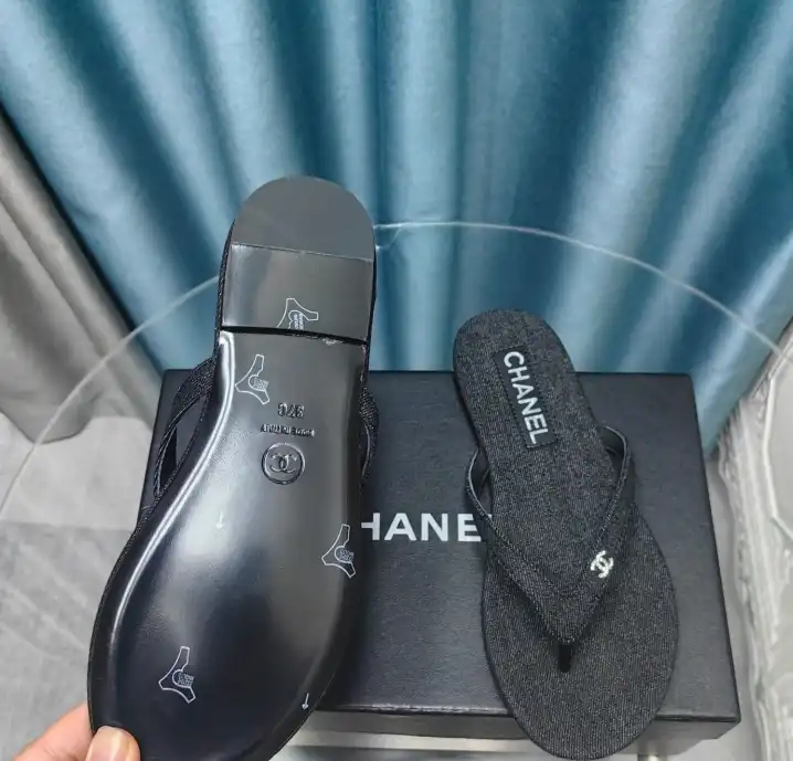 hype Chanel Slippers