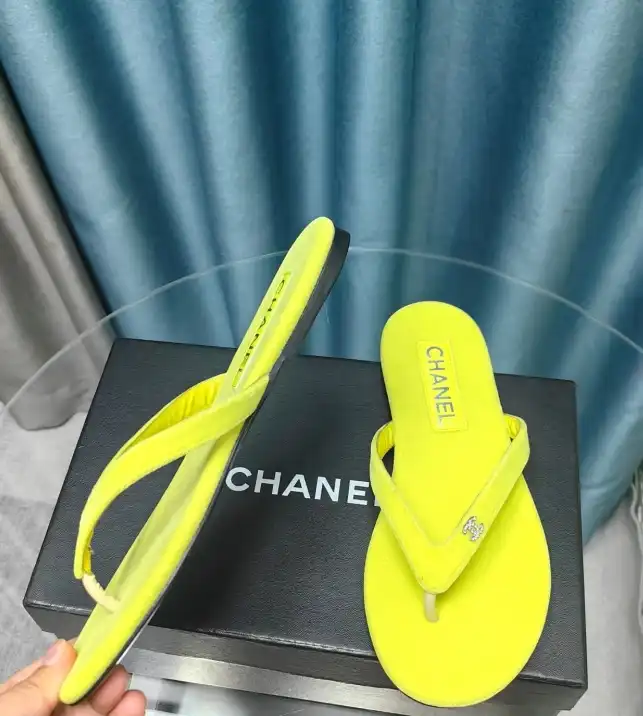 hype Chanel Slippers