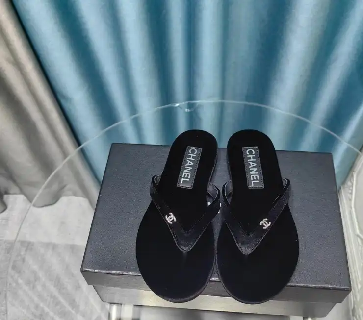 hype Chanel Slippers