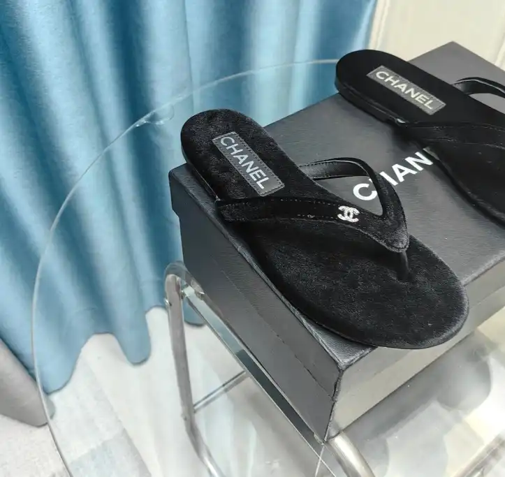 hype Chanel Slippers