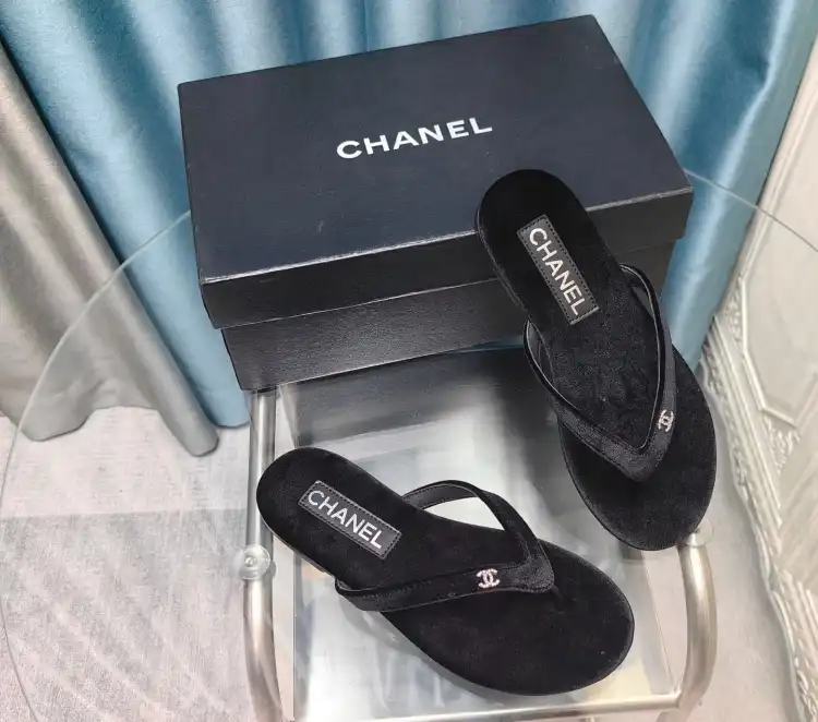 hype Chanel Slippers