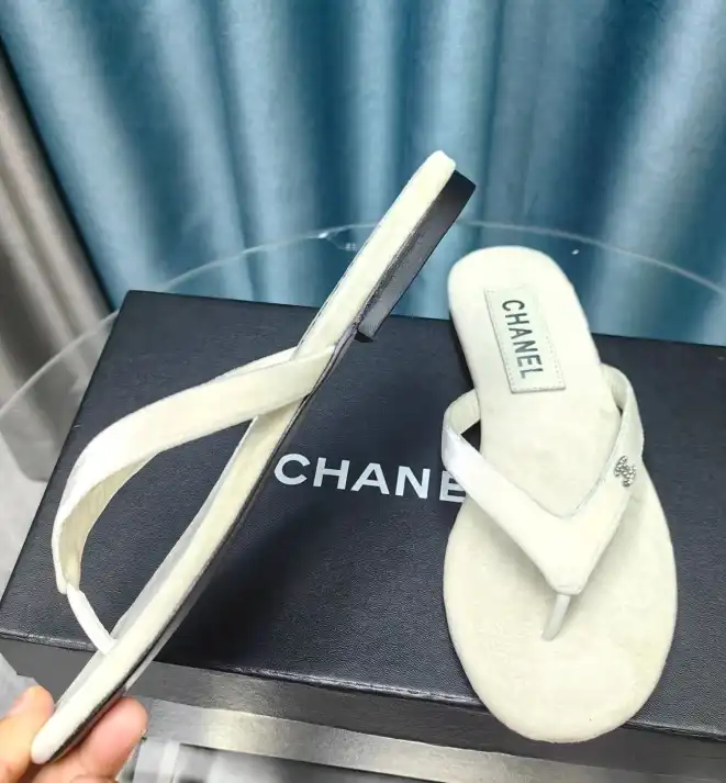 hype Chanel Slippers