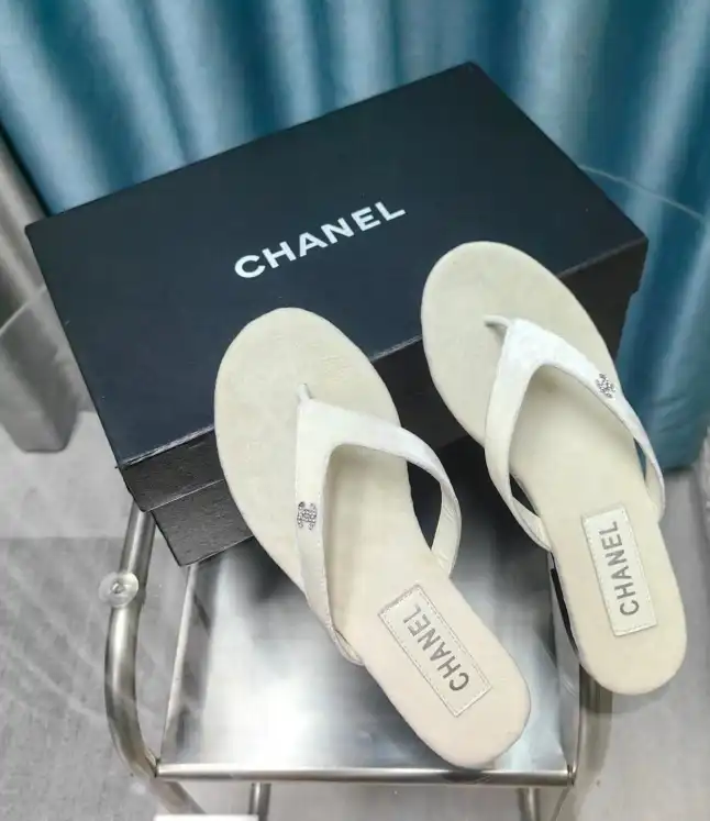 hype Chanel Slippers