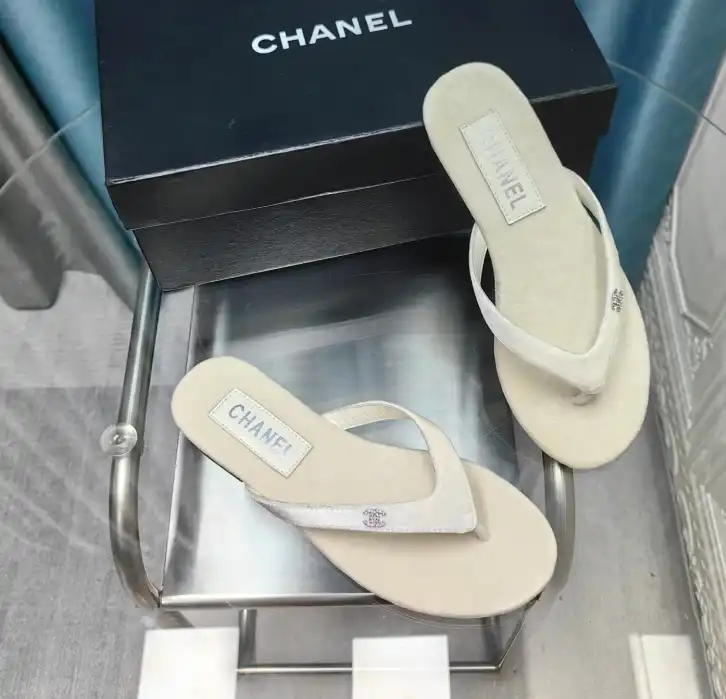 hype Chanel Slippers