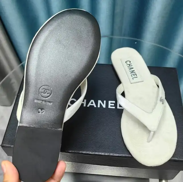 hype Chanel Slippers