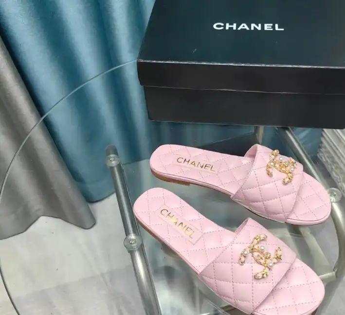 hype Chanel Slippers