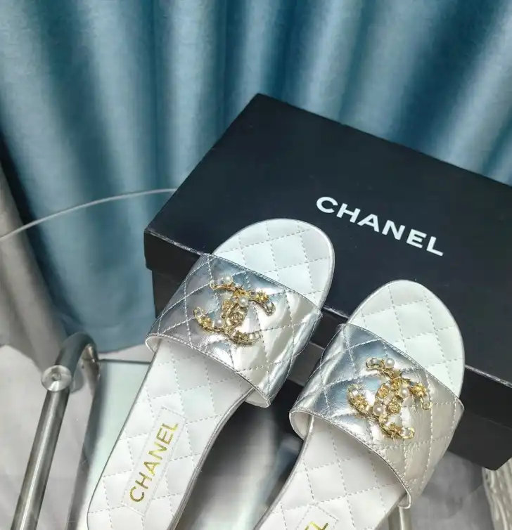 hype Chanel Slippers