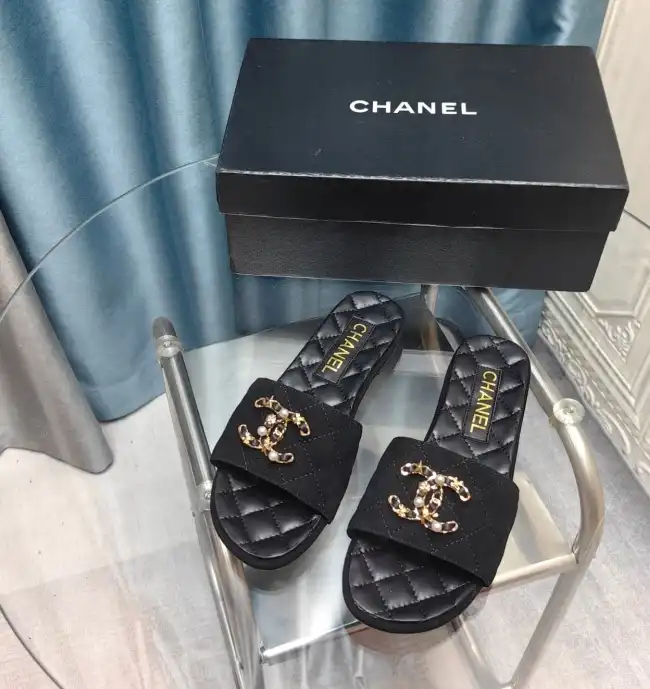 hype Chanel Slippers