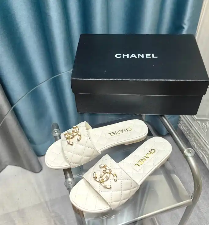 hype Chanel Slippers