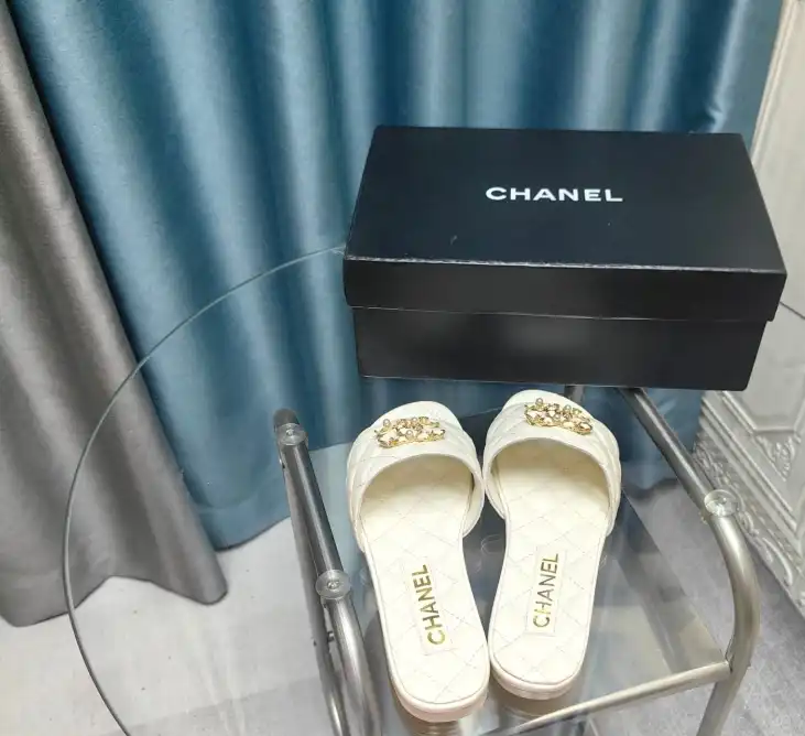 hype Chanel Slippers