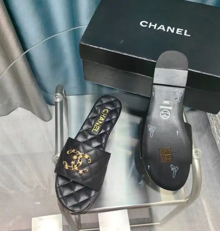 hype Chanel Slippers