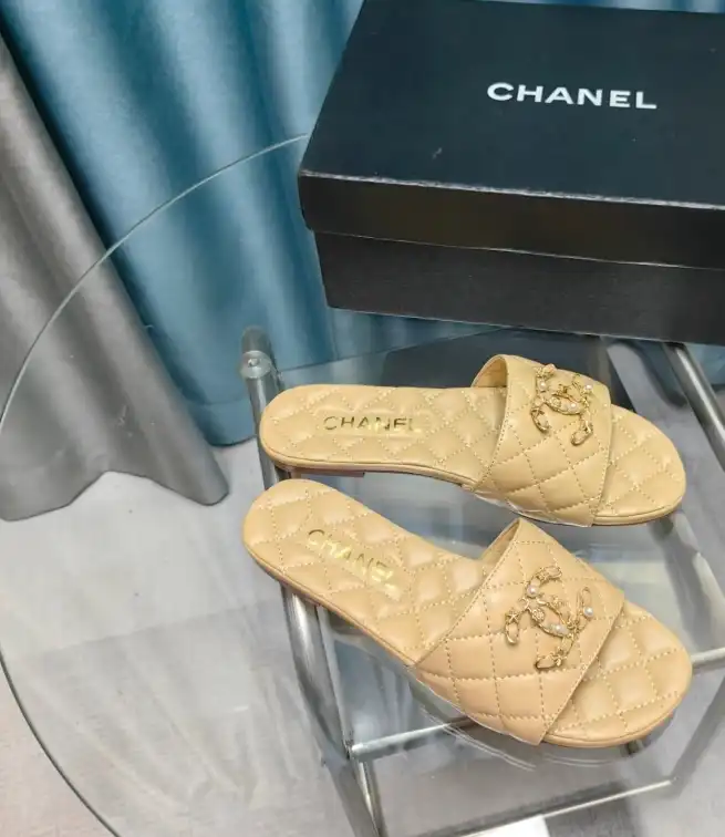 hype Chanel Slippers