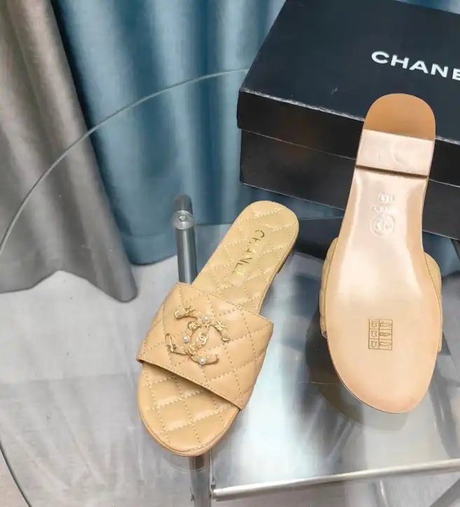 hype Chanel Slippers