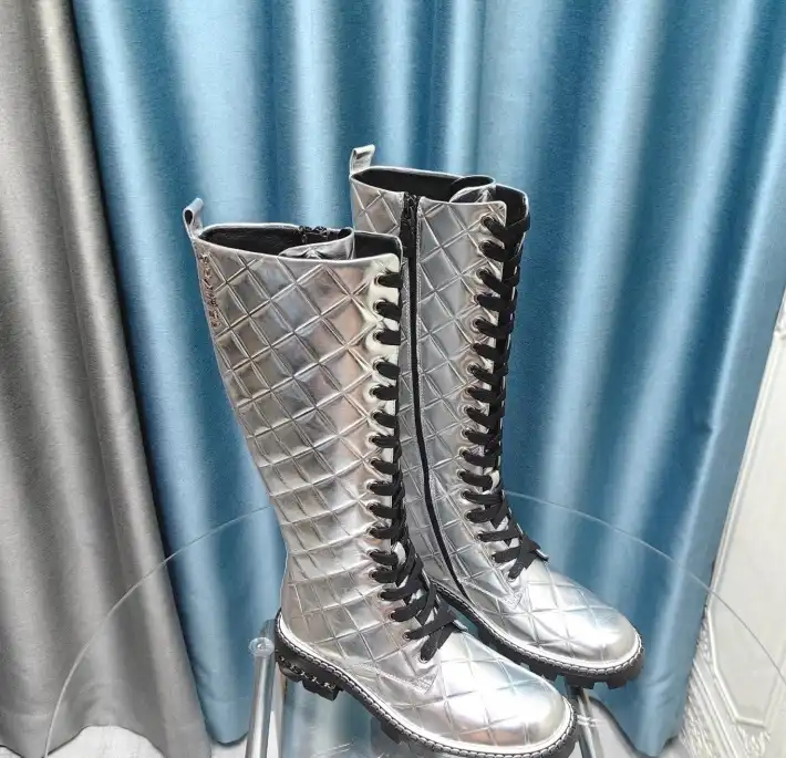 hype Chanel Boots