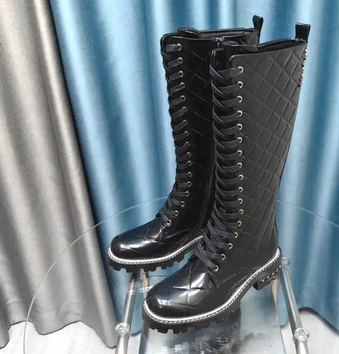 hype Chanel Boots