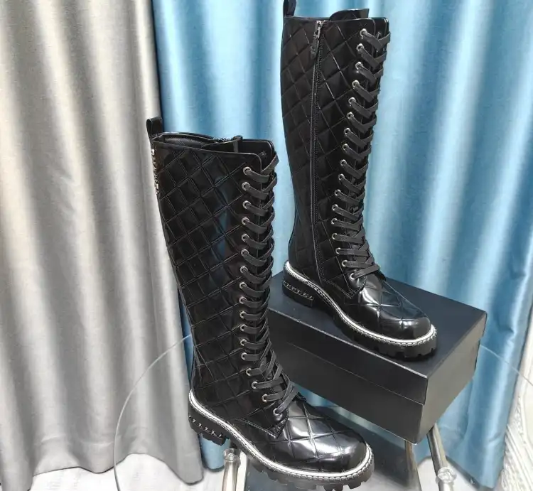 hype Chanel Boots