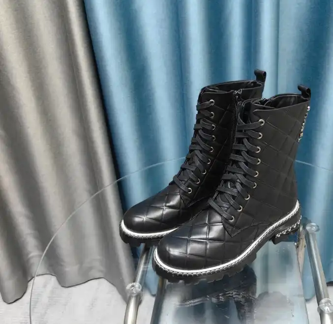 hype Chanel Boots