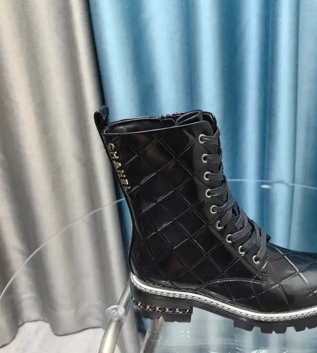 hype Chanel Boots