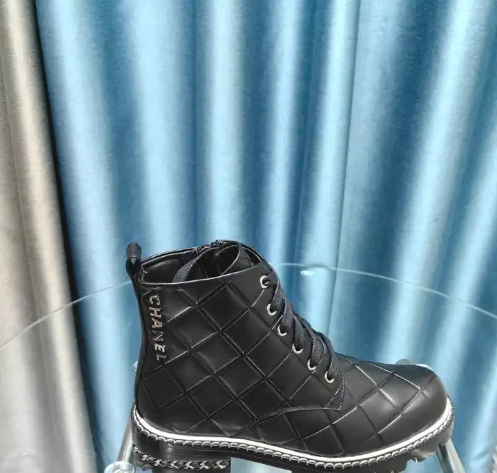 hype Chanel Boots