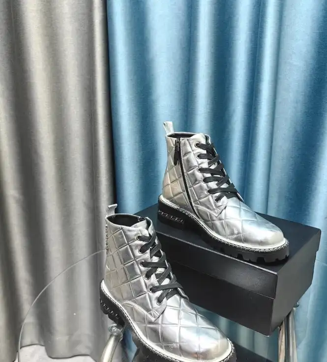 hype Chanel Boots