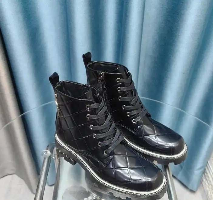 hype Chanel Boots