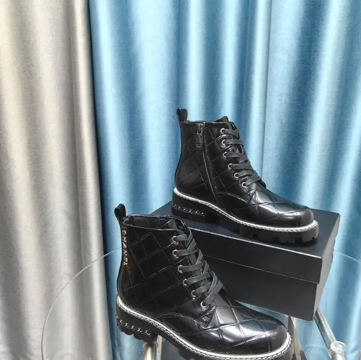 hype Chanel Boots