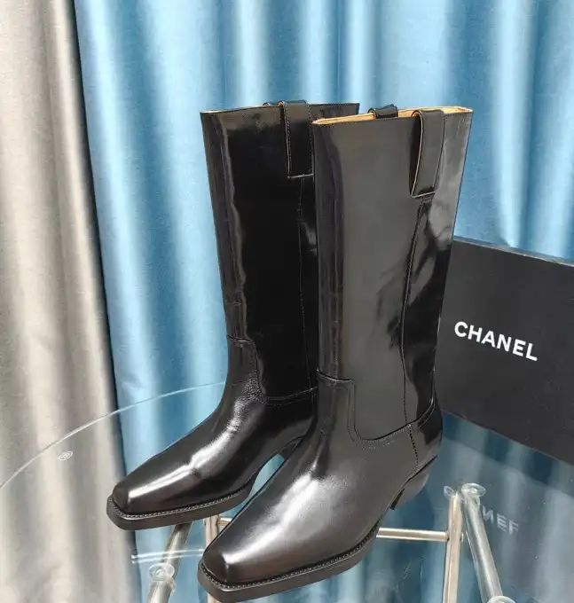 hype Chanel Boots